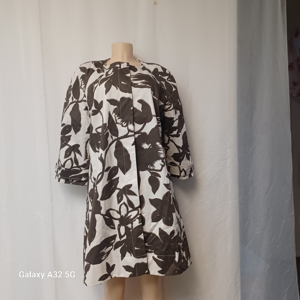 New York & Company brown and Beige Floral Jacket Size XL - Picture 10 of 15